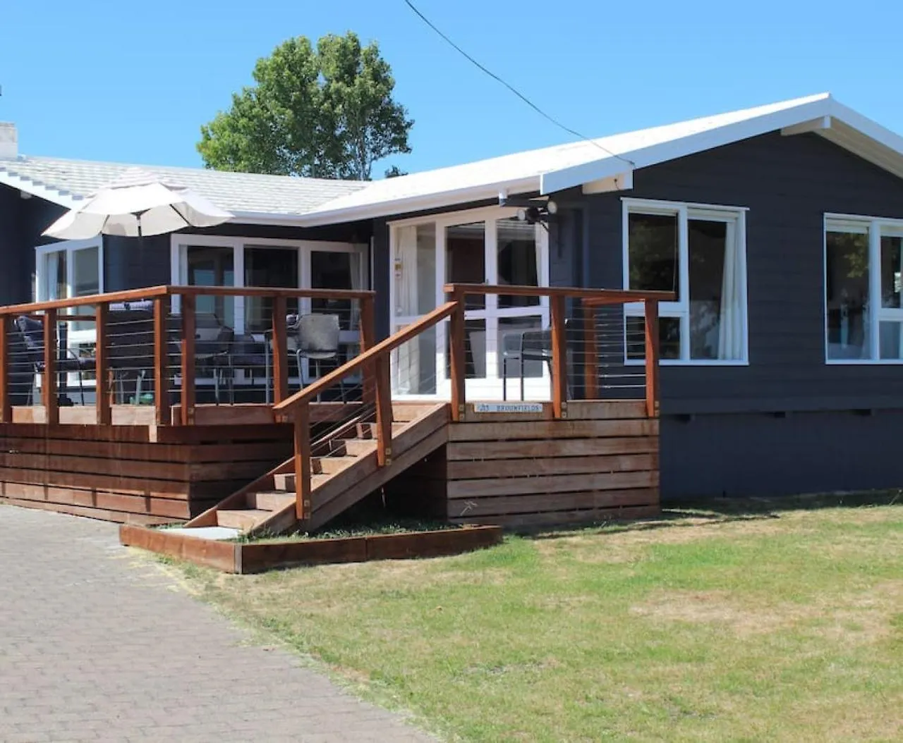 Holiday home Broomfields By The Lake, Historic 3Br Lodge With Views And Timeless Charm Taupo